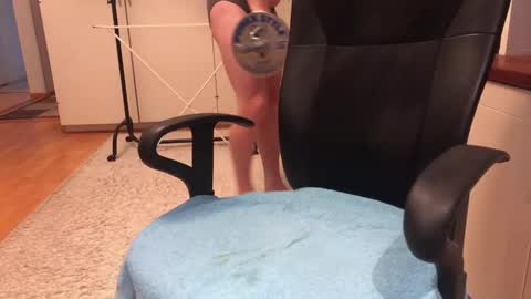 Max online show from November 13, 2025, 8:02 am