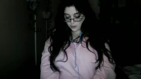 Snapshot of maxxxine17 chatting on September 28, 2025, 7:47 am Maxxxine17 online show from September 28, 2025, 7:47 am