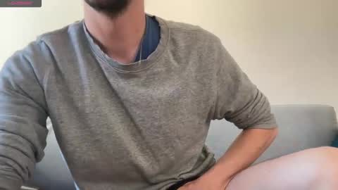 MaxXxurbate online show from April 14, 2026, 9:04 am