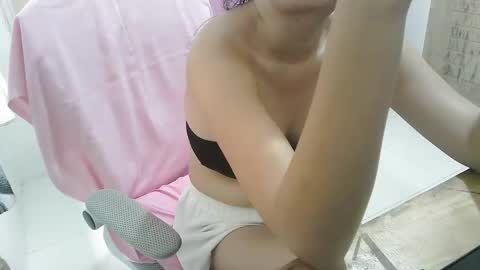 may online show from September 24, 2025, 3:43 am