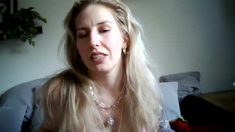 may4jay online show from August 8, 2026, 5:37 pm