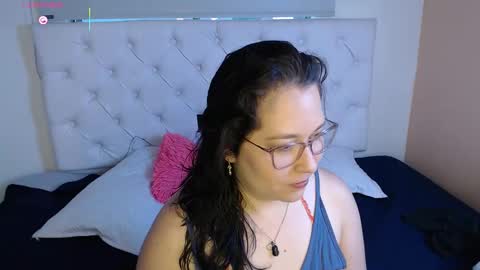 Snapshot of may_bloom chatting on February 7, 2026, 10:35 pm May online show from February 7, 2026, 10:35 pm