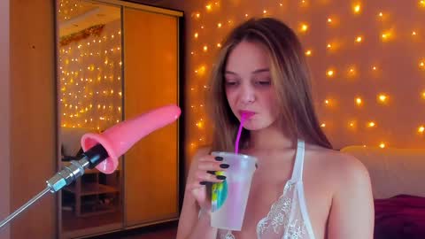 May Flower online show from January 14, 2025, 1:49 pm