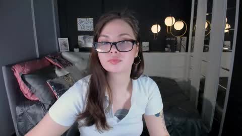 Maya online show from March 1, 2026, 2:08 pm