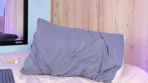 Snapshot of maya__fox chatting on March 8, 2026, 2:04 am OF mayitta19 online show from March 8, 2026, 2:04 am