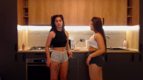 Maya online show from February 23, 2025, 8:11 pm