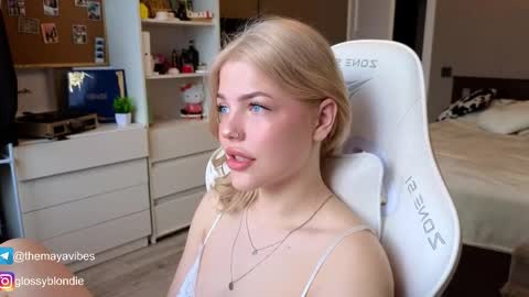 Maya online show from April 6, 2026, 4:46 am