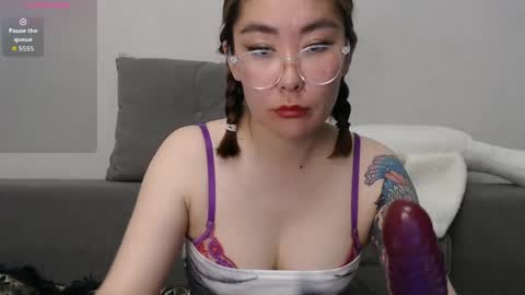 maya_kumashiro online show from May 10, 2026, 8:14 pm