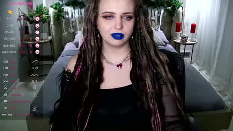 Maya Mils online show from December 22, 2024, 4:28 am