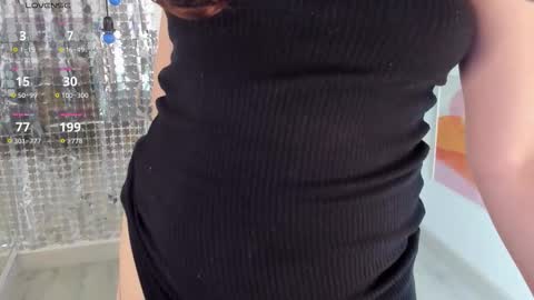 Woman online show from November 29, 2025, 6:27 am