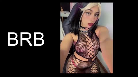 Snapshot of maya_rivers chatting on February 6, 2026, 3:55 am Maya online show from February 6, 2026, 3:55 am