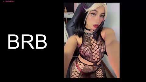 Snapshot of maya_rivers chatting on February 17, 2026, 4:09 am Maya online show from February 17, 2026, 4:09 am