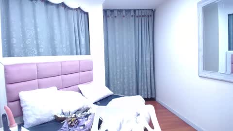 Maya online show from December 7, 2024, 2:42 am