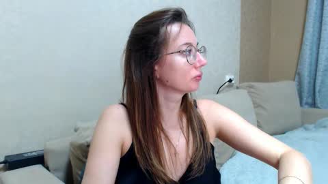 Maya online show from March 27, 2026, 7:57 pm