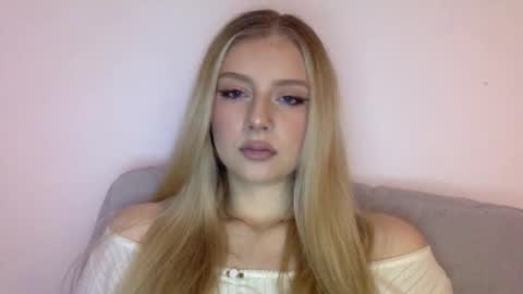 mayaflirt online show from February 20, 2026, 12:49 pm