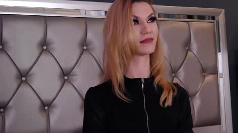 Maya online show from April 27, 2026, 4:43 am