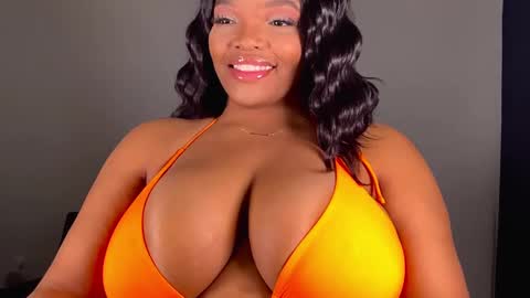 MayBabi online show from December 22, 2024, 11:11 am