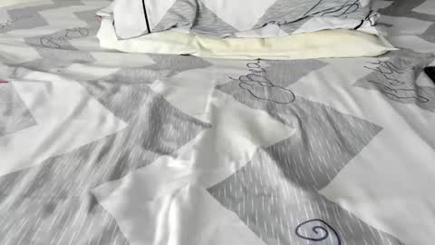 Maybelline69 online show from October 27, 2025, 8:18 am