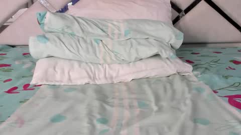 Maybelline69 online show from February 25, 2026, 8:29 pm