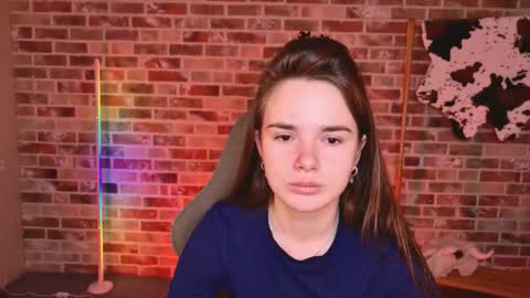 maybloom_ online show from March 16, 2026, 6:06 am