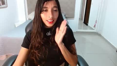 Snapshot of maydivaxox chatting on January 12, 2026, 8:25 pm MAYA online show from January 12, 2026, 8:25 pm