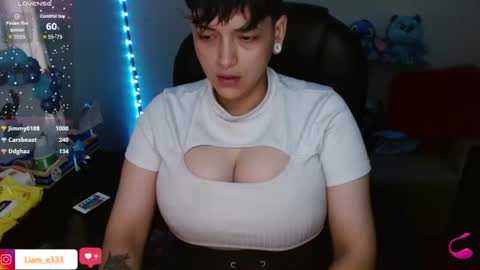 Snapshot of maylyy_kan chatting on July 19, 2026, 9:51 pm Mayle kan online show from July 19, 2026, 9:51 pm