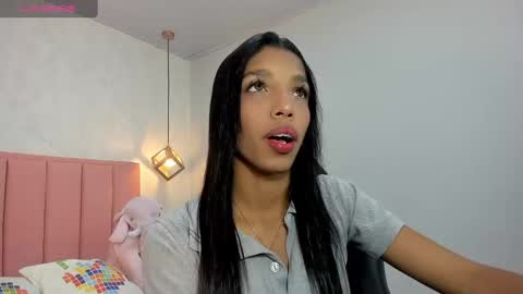 Snapshot of mayroberts chatting on January 17, 2025, 12:10 pm MAY online show from January 17, 2025, 12:10 pm