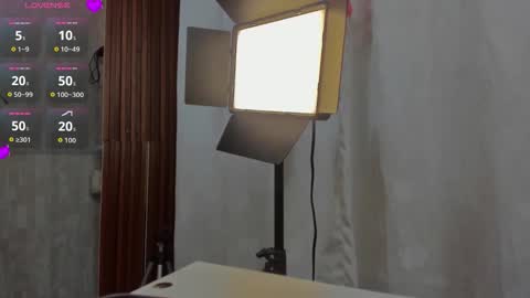 Camila online show from February 27, 2026, 2:17 pm