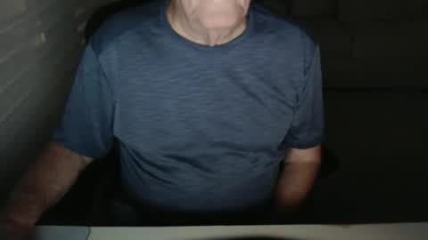 Snapshot of mbeastie chatting on January 9, 2026, 2:58 am Beastie online show from January 9, 2026, 2:58 am