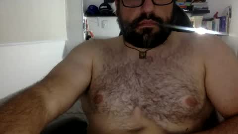 Snapshot of mbotve chatting on October 25, 2025, 4:09 am VzlaMan online show from October 25, 2025, 4:09 am