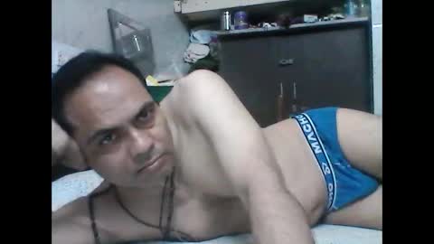 Snapshot of mcaraj2 chatting on May 1, 2026, 7:29 pm mcaraj2 online show from May 1, 2026, 7:29 pm