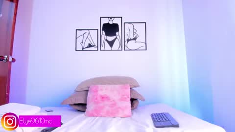 Snapshot of mcdonald_ellie chatting on June 11, 2026, 9:13 pm Ellie online show from June 11, 2026, 9:13 pm