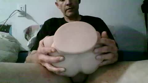 Snapshot of mchav997 chatting on December 1, 2025, 2:05 am Matt online show from December 1, 2025, 2:05 am