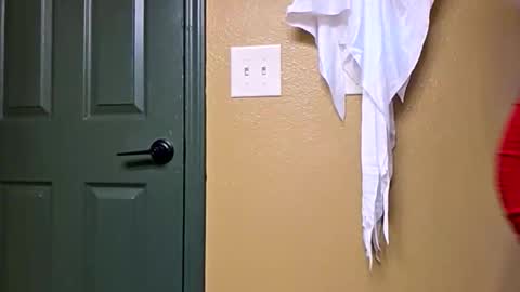 Snapshot of mclovinmackay chatting on November 4, 2025, 2:54 am mclovinmackay online show from November 4, 2025, 2:54 am