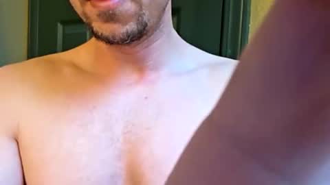 Snapshot of mclovinmackay chatting on March 3, 2026, 7:09 pm mclovinmackay online show from March 3, 2026, 7:09 pm