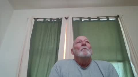 Snapshot of mdane99 chatting on October 29, 2025, 7:15 pm mdane99 online show from October 29, 2025, 7:15 pm