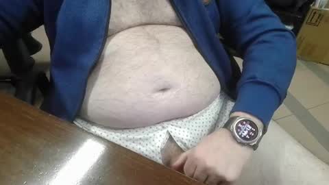 mdm1981 online show from April 13, 2026, 7:41 pm