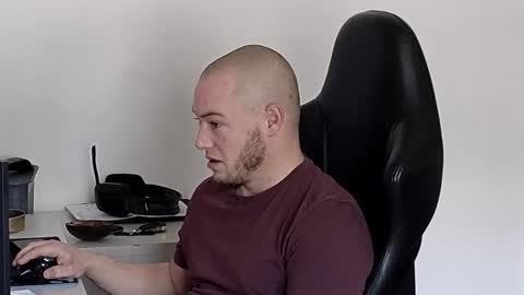 Snapshot of mdmix91 chatting on December 31, 2024, 11:53 am Chris online show from December 31, 2024, 11:53 am