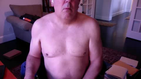 mdog9669 online show from December 19, 2025, 3:19 pm