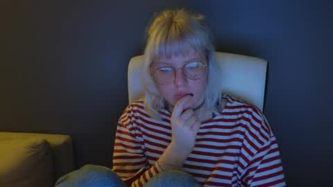 Roze online show from May 15, 2026, 10:50 pm