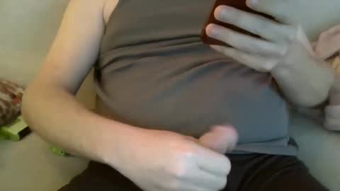 Snapshot of me2283 chatting on December 11, 2024, 7:57 pm me2283 online show from December 11, 2024, 7:57 pm