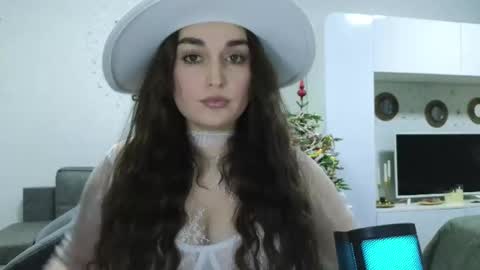 Snapshot of me_lissa_sun chatting on December 25, 2024, 12:27 am Melissa online show from December 25, 2024, 12:27 am