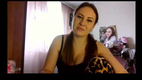 Snapshot of meadoweyes_ chatting on October 7, 2025, 9:50 am meadoweyes_ online show from October 7, 2025, 9:50 am