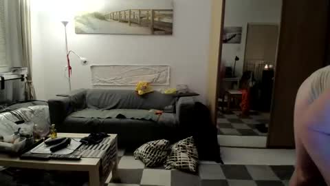 Snapshot of meazenfree2617 chatting on November 16, 2025, 6:02 pm meazenfree2617 online show from November 16, 2025, 6:02 pm