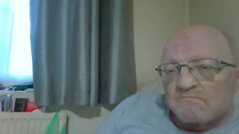 Snapshot of mecos539 chatting on April 22, 2026, 7:04 pm mecos539 online show from April 22, 2026, 7:04 pm