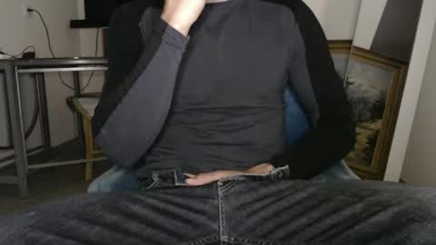 Meditmtc online show from December 22, 2024, 7:42 pm