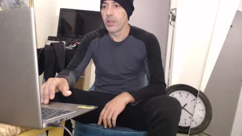 Meditmtc online show from December 25, 2024, 8:28 pm