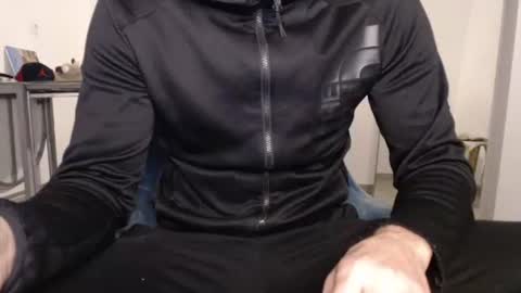 Meditmtc online show from January 4, 2025, 8:37 pm