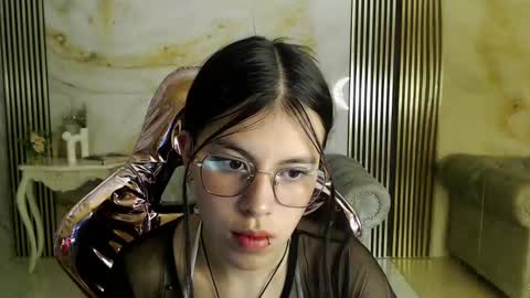 medusa11_s online show from September 23, 2025, 8:12 pm