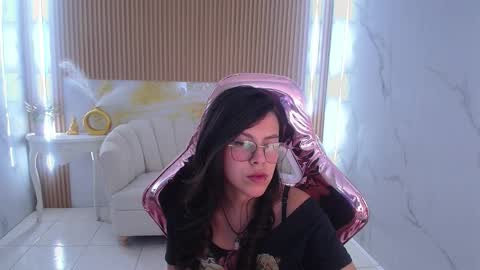 medusa11_s online show from October 6, 2025, 8:17 pm